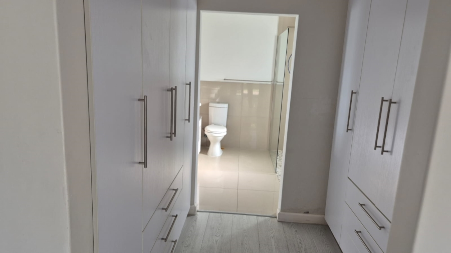 To Let 3 Bedroom Property for Rent in Parklands North Western Cape